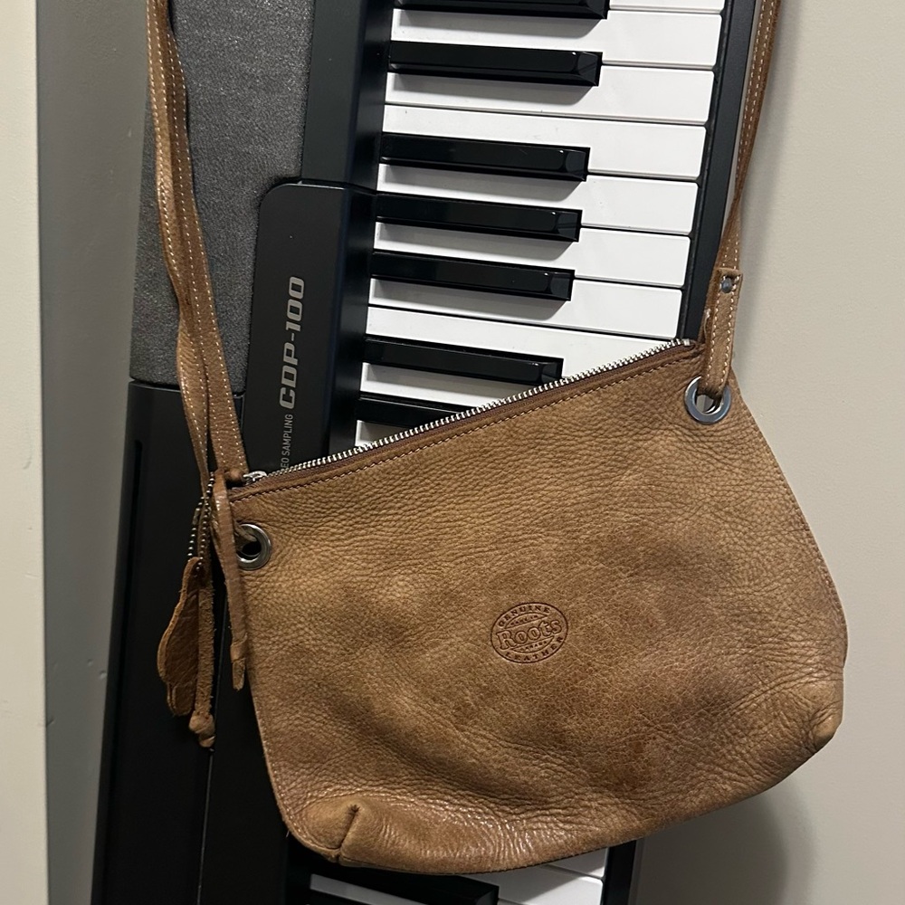 Roots Brown Leather Crossbody Bag - Edie